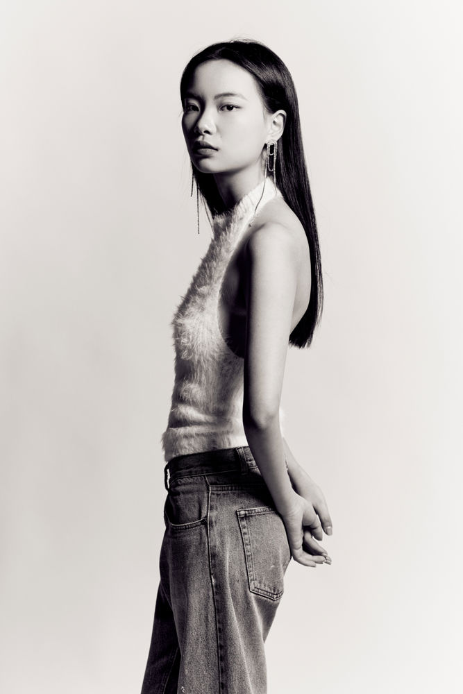 LYNN .