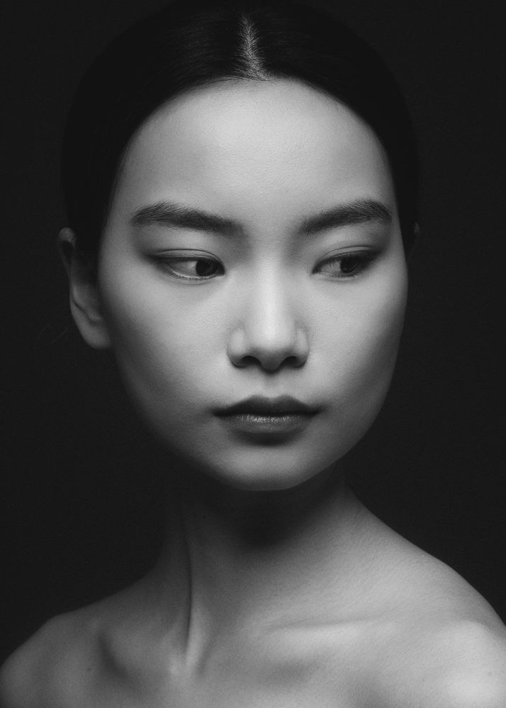 LYNN .