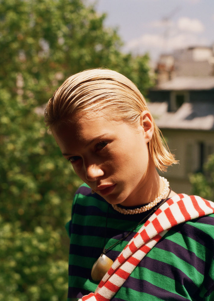 HAYDEN HOUTS